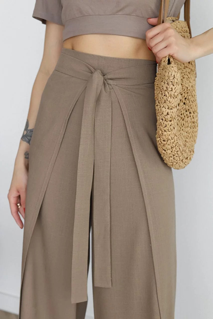 High-Waisted Wide-Leg Trousers | Elegant | Comfortable Fit