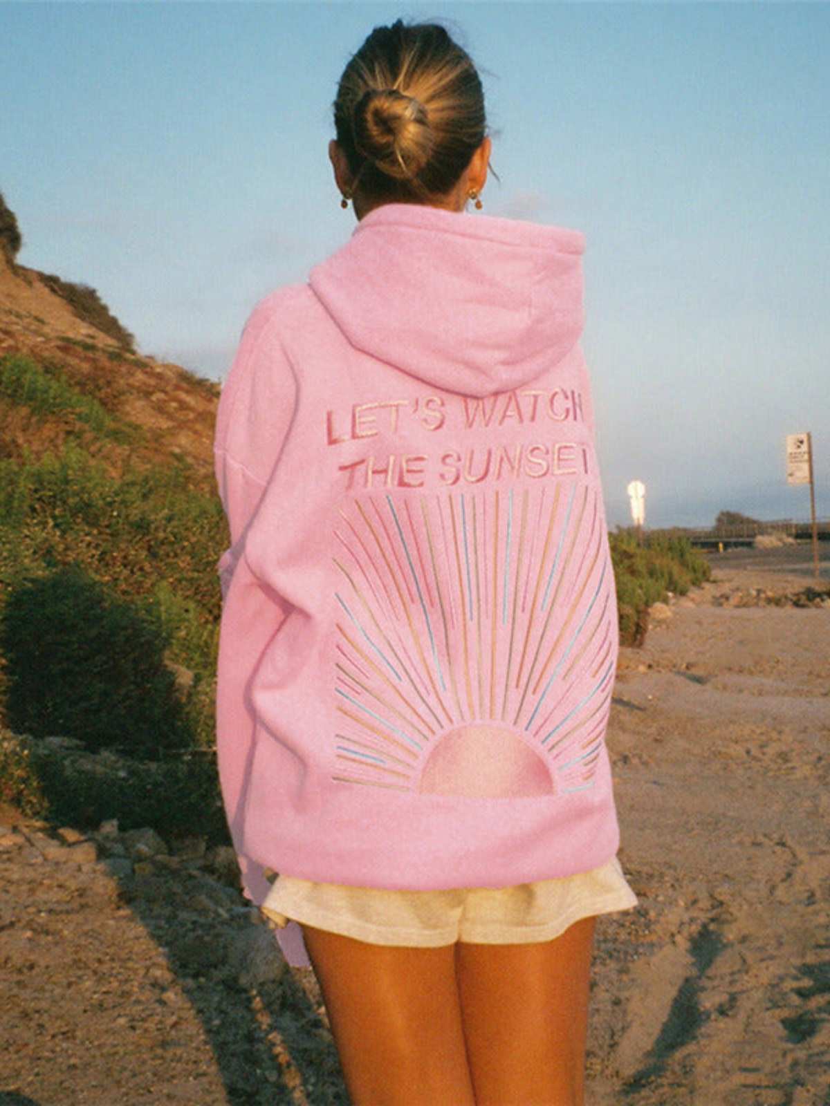 Sunset Graphic Oversized Hoodie | Cozy & Stylish | Relaxed Fit