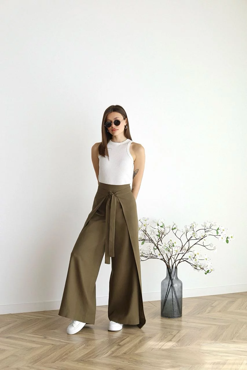 High-Waisted Wide-Leg Trousers | Elegant | Comfortable Fit