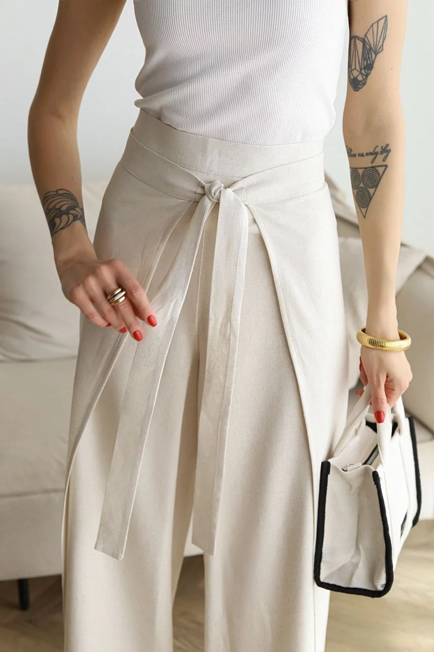 High-Waisted Wide-Leg Trousers | Elegant | Comfortable Fit