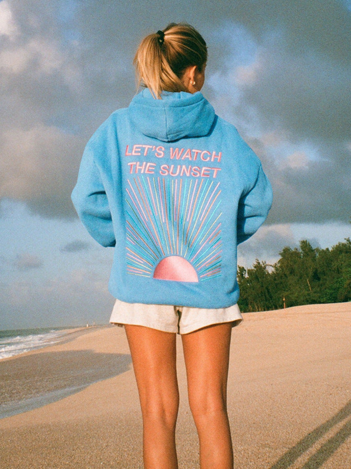 Sunset Graphic Oversized Hoodie | Cozy & Stylish | Relaxed Fit