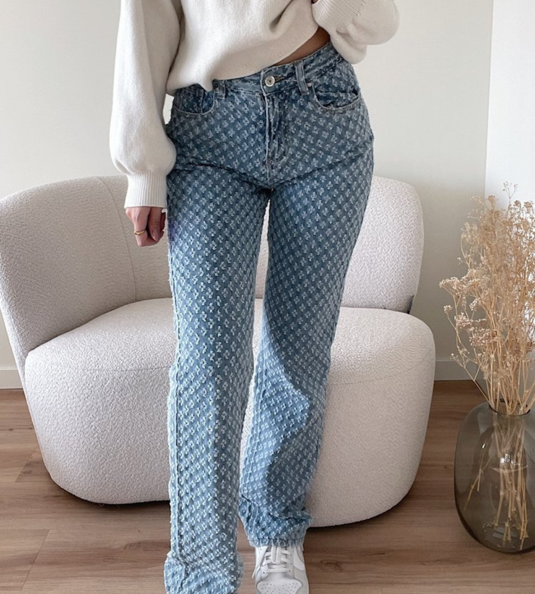 Printed Straight-Leg Jeans | Trendy & Comfortable | Perfect for Casual Chic