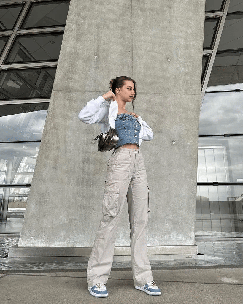 Wide-Leg Cargo Pants | Trendy & Functional | Perfect for Streetwear Looks