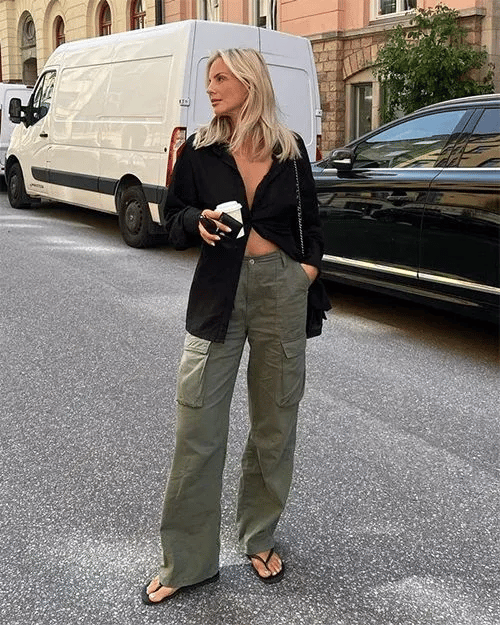 Wide-Leg Cargo Pants | Trendy & Functional | Perfect for Streetwear Looks