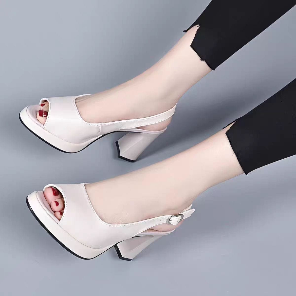 Slingback Block Heel Sandals | Chic & Comfortable | Open-Toe Design