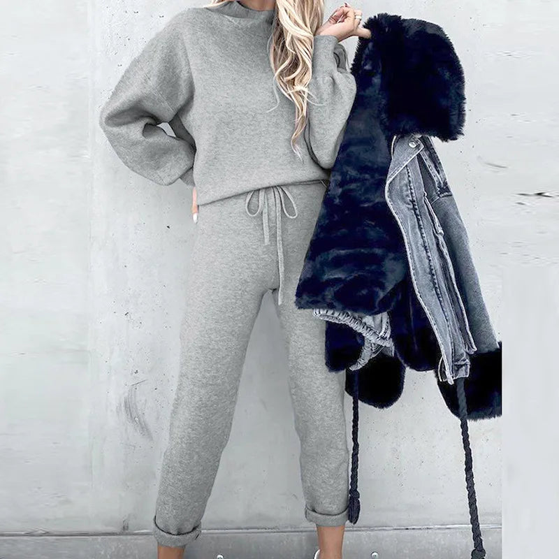 Cozy Loungewear Set | Two-Piece | Chic & Comfortable