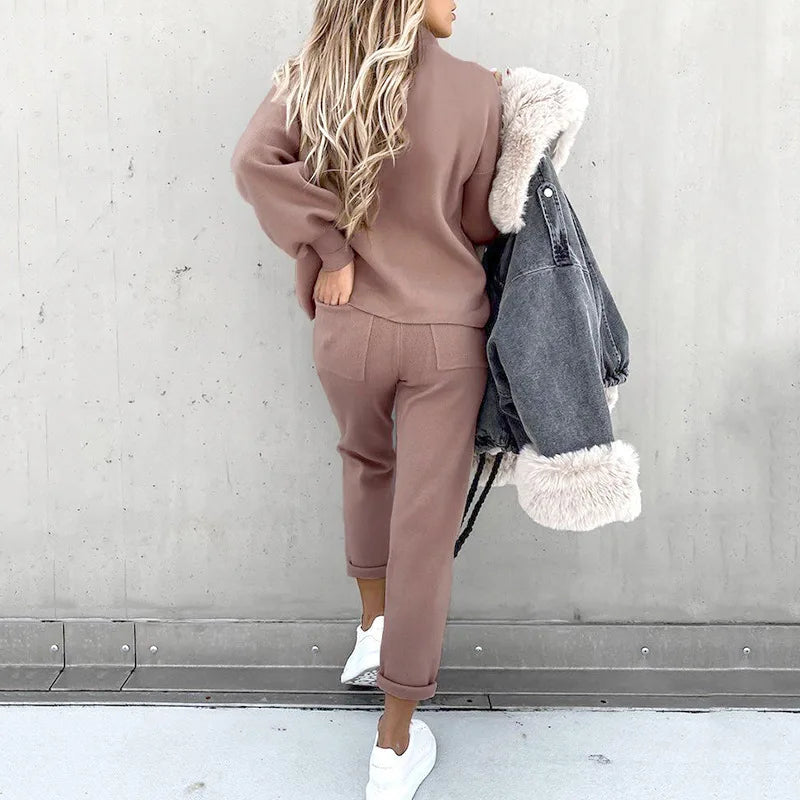 Cozy Loungewear Set | Two-Piece | Chic & Comfortable