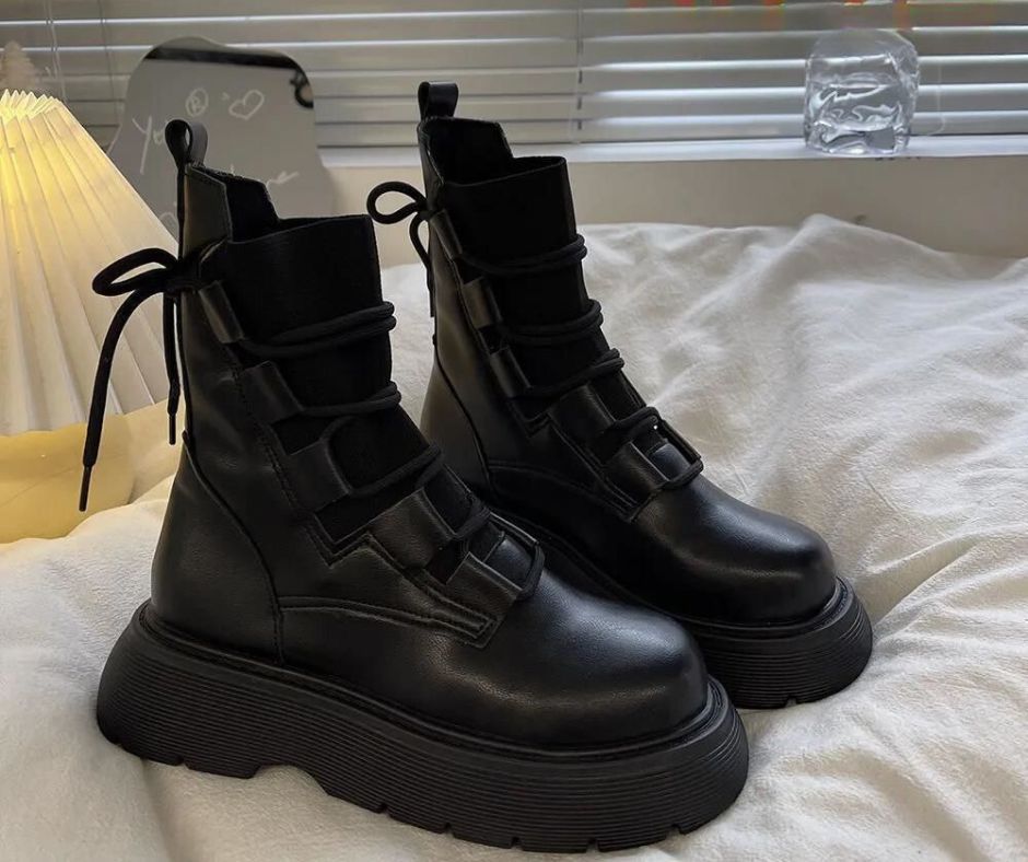 High-Top Chunky Boots | Streetwear Essential | Bold & Stylish