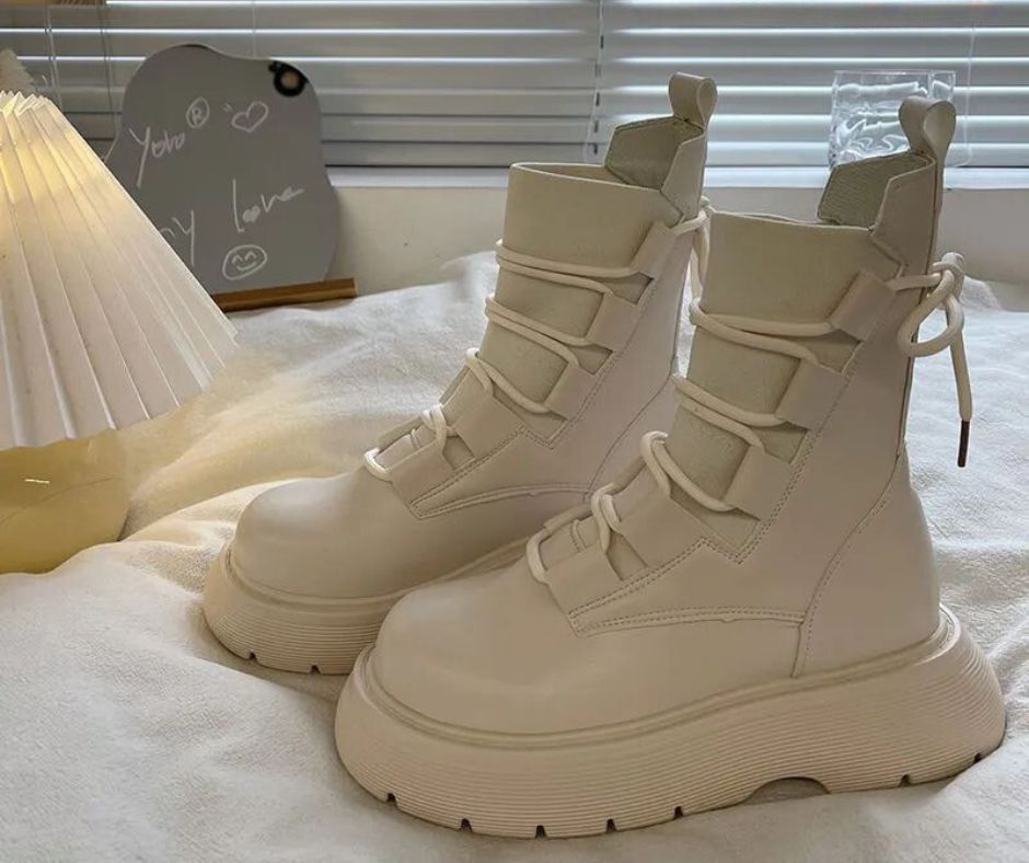 High-Top Chunky Boots | Streetwear Essential | Bold & Stylish