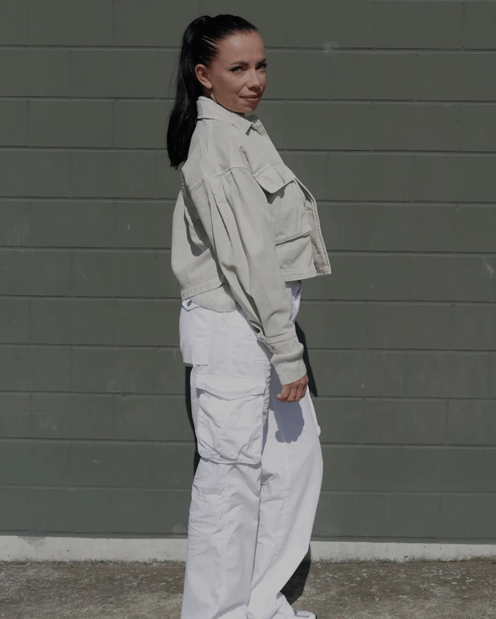 Wide-Leg Cargo Pants | Trendy & Functional | Perfect for Streetwear Looks