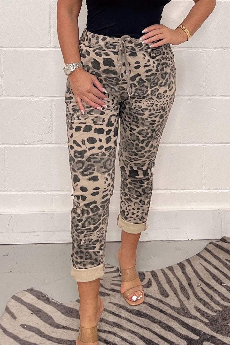 Camo Jogger Pants | Trendy | Comfortable and Versatile