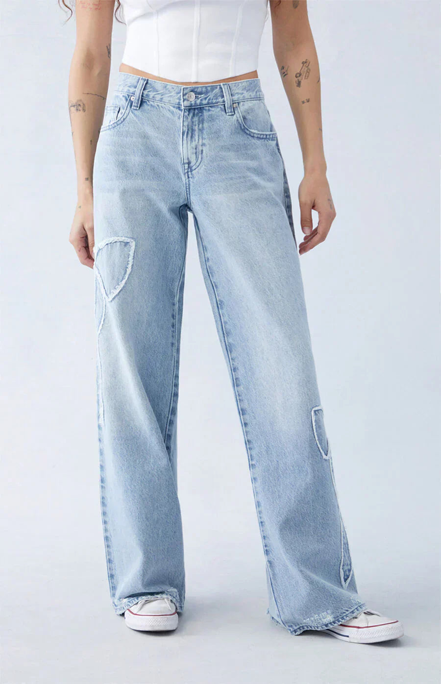 Wide-Leg Embroidered Jeans | Trendy & Feminine | Perfect for Casual Chic