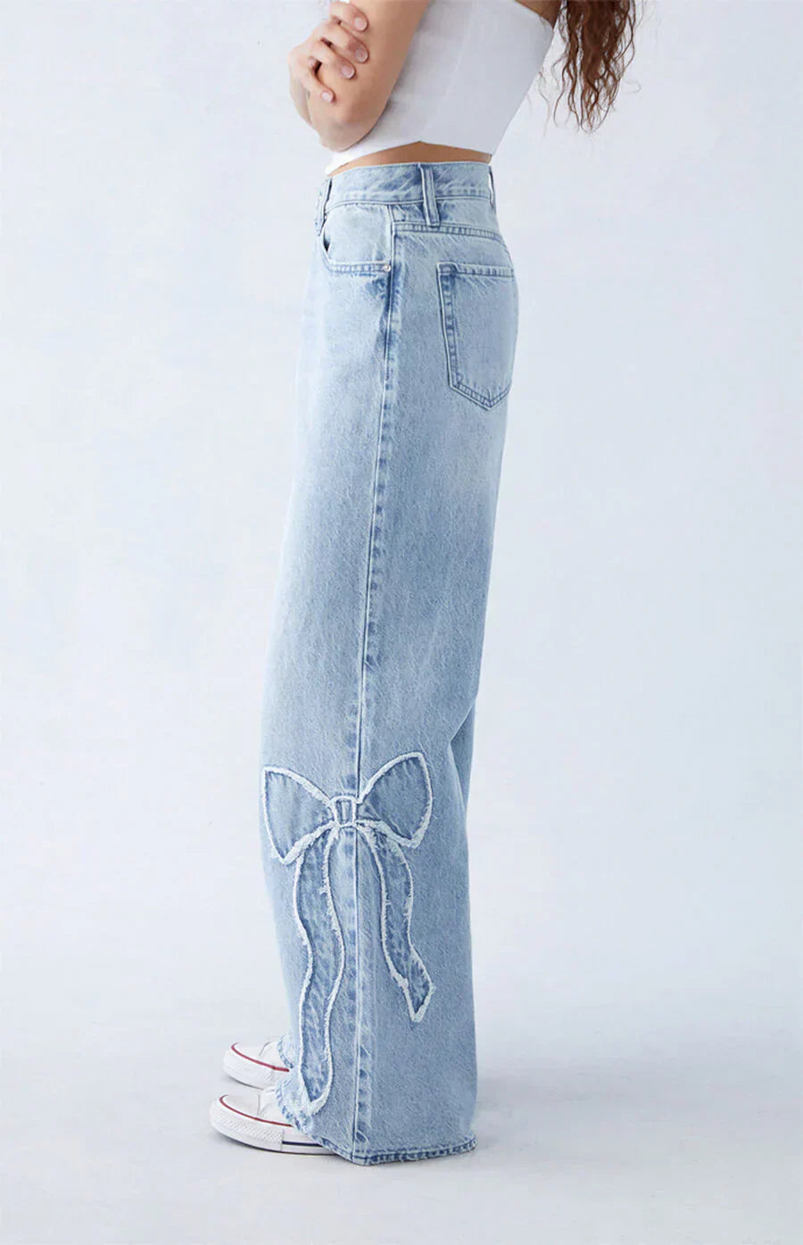 Wide-Leg Embroidered Jeans | Trendy & Feminine | Perfect for Casual Chic