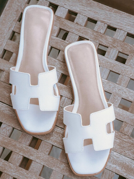 Minimalist Flat Sandals | Cut-Out Design | Elegant & Comfortable